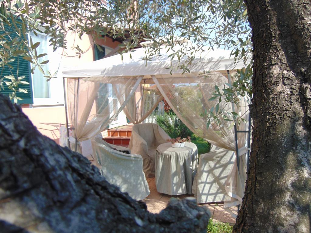 Appartamenti Ca'Melia Sarzana Exterior photo
